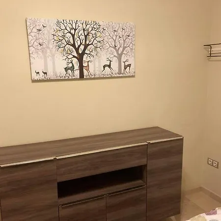 Apartment Laegenhet Hoegst Upp, Med Pool Och Utsikt Oever Havet